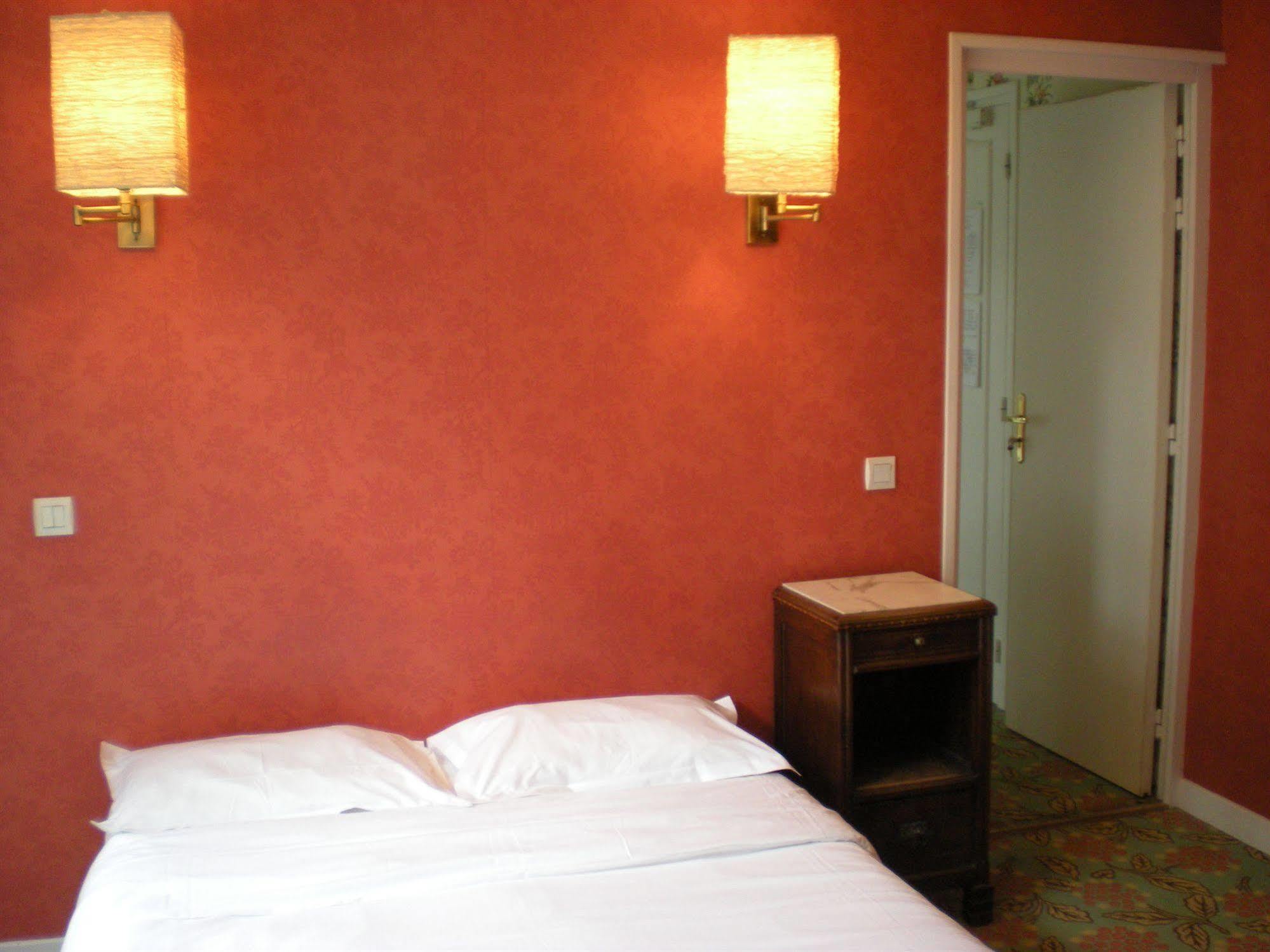 Hotel Richelieu كاليه المظهر الخارجي الصورة